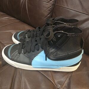 Nike Black and Blue Sneakers